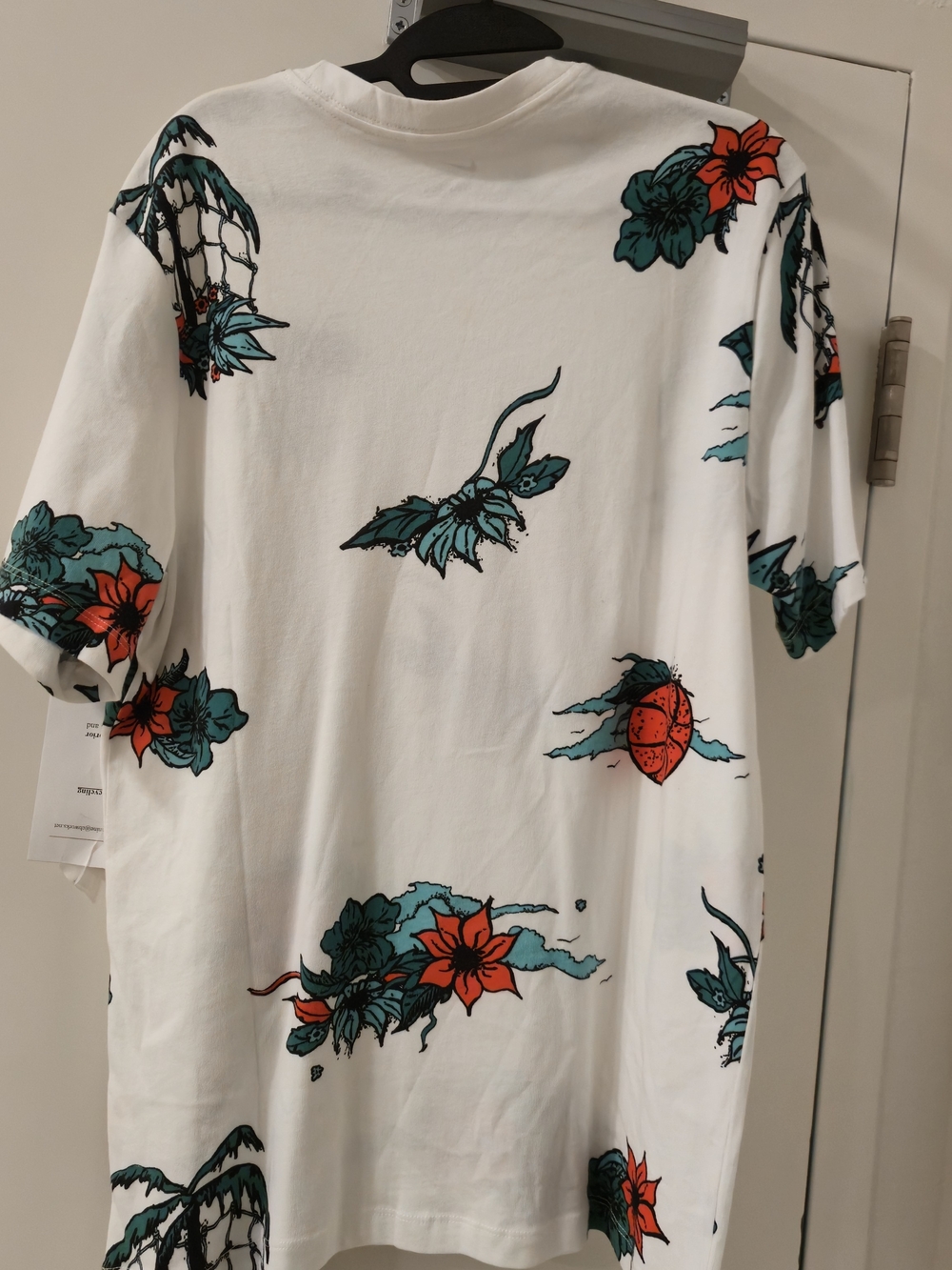 The Nike Tee - Picture 3 of 3